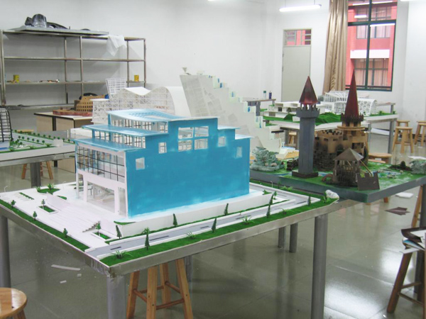 ����ģ�͹�˾������ģ������